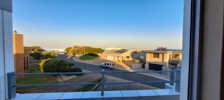 To Let 5 Bedroom Property for Rent in Vermont Western Cape